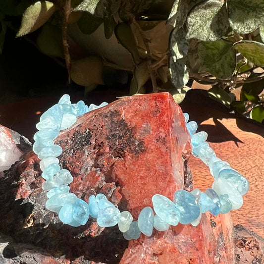Aquamarine Crystal Chip Stretch Bracelet: Calming | Honest Expression | Courage
