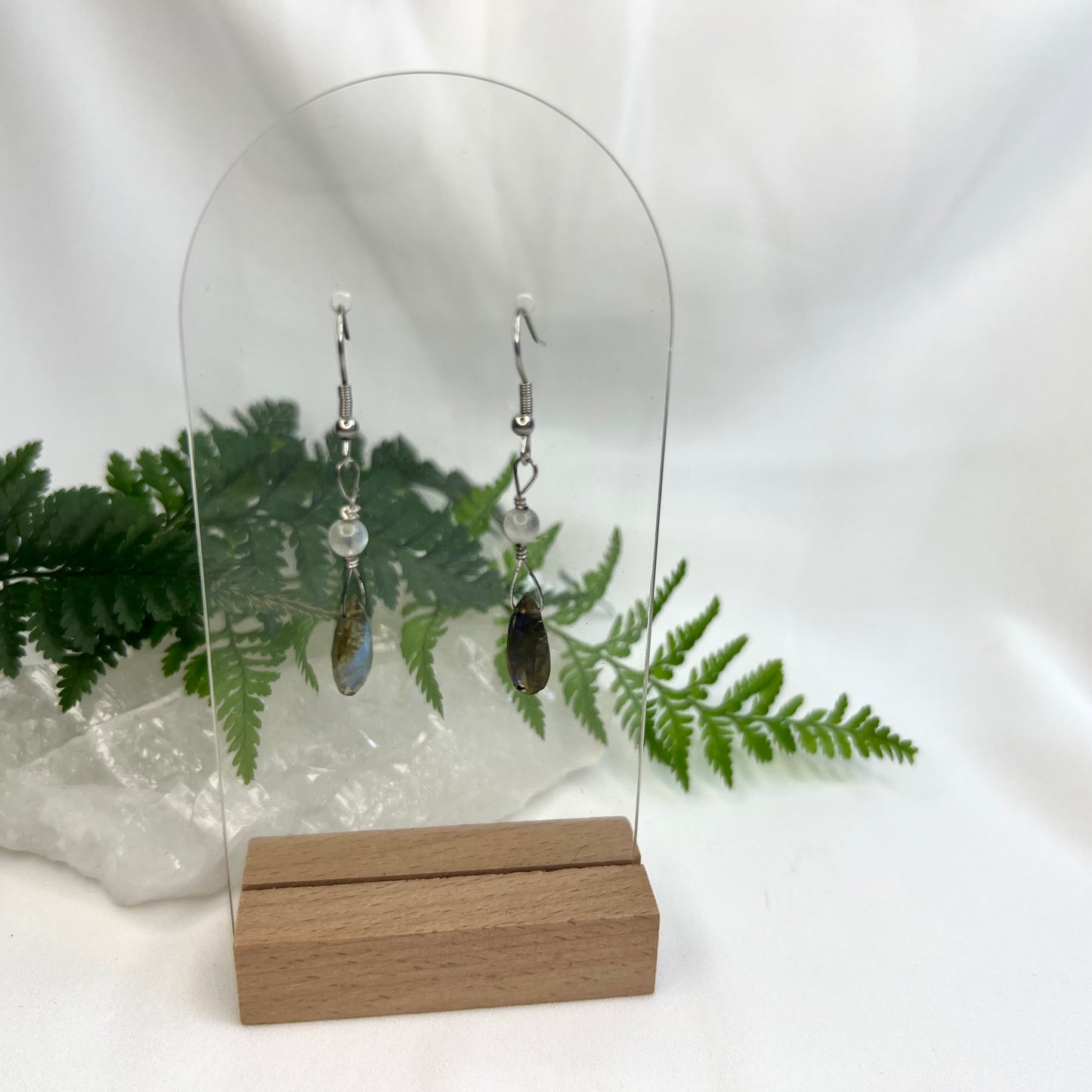Flashy Labradorite Crystal Earrings: Transformation ∙ Inner Strength ∙ Protection