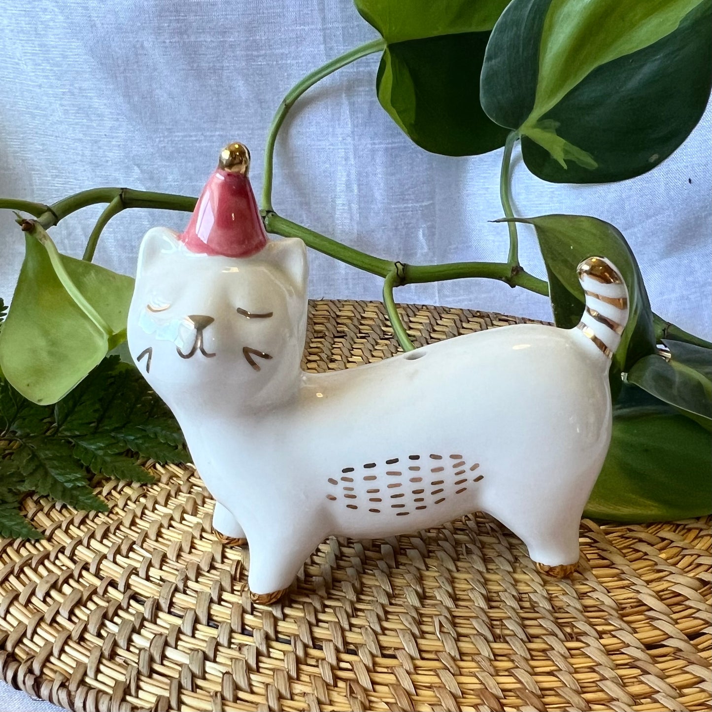Morgan & Finch Birthday Cat - Perfect holder for Stick Incense