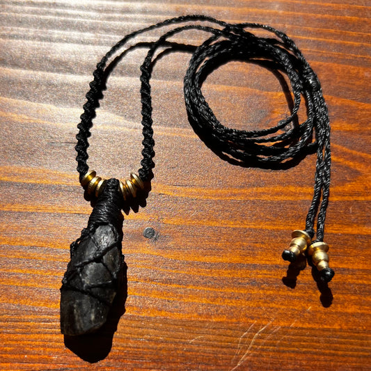 Darwinite Tektite Crystal Macrame Talisman (i)