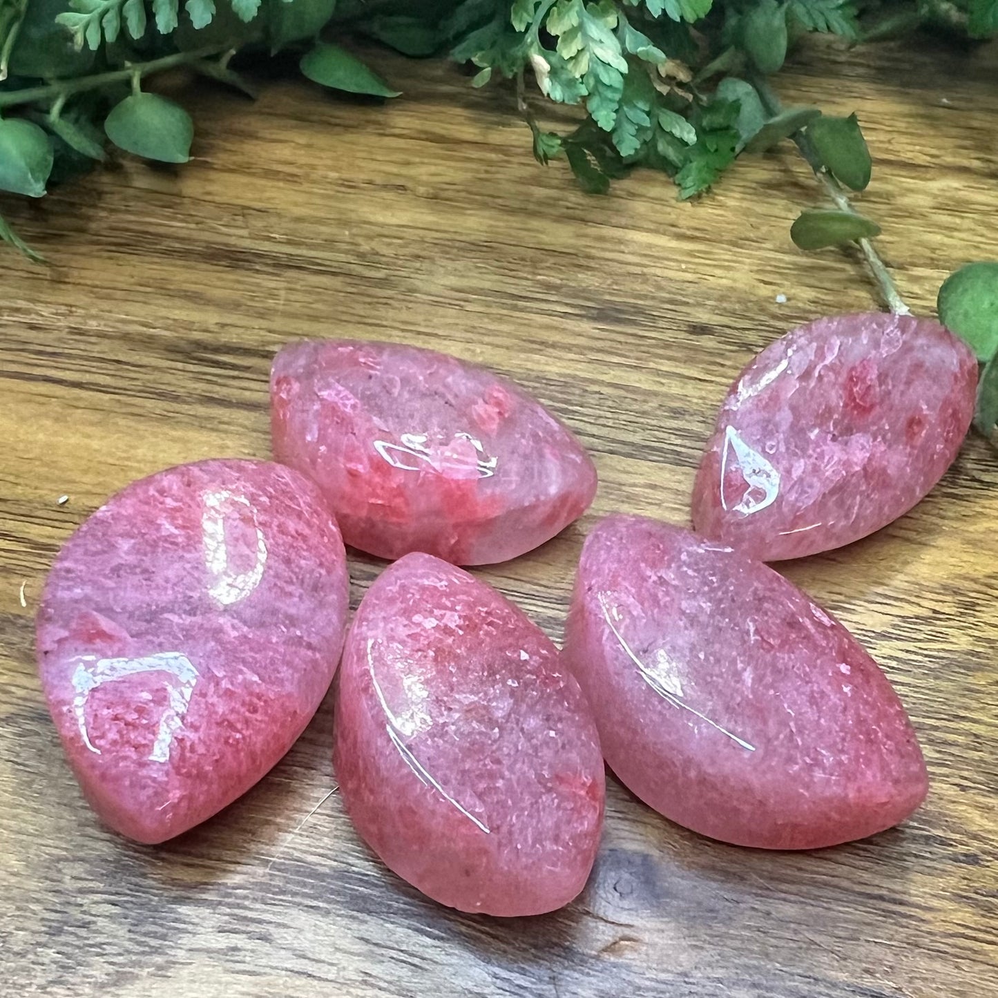 Rhodonite in Quartz Petal Palmstone/Crystal Tumbles