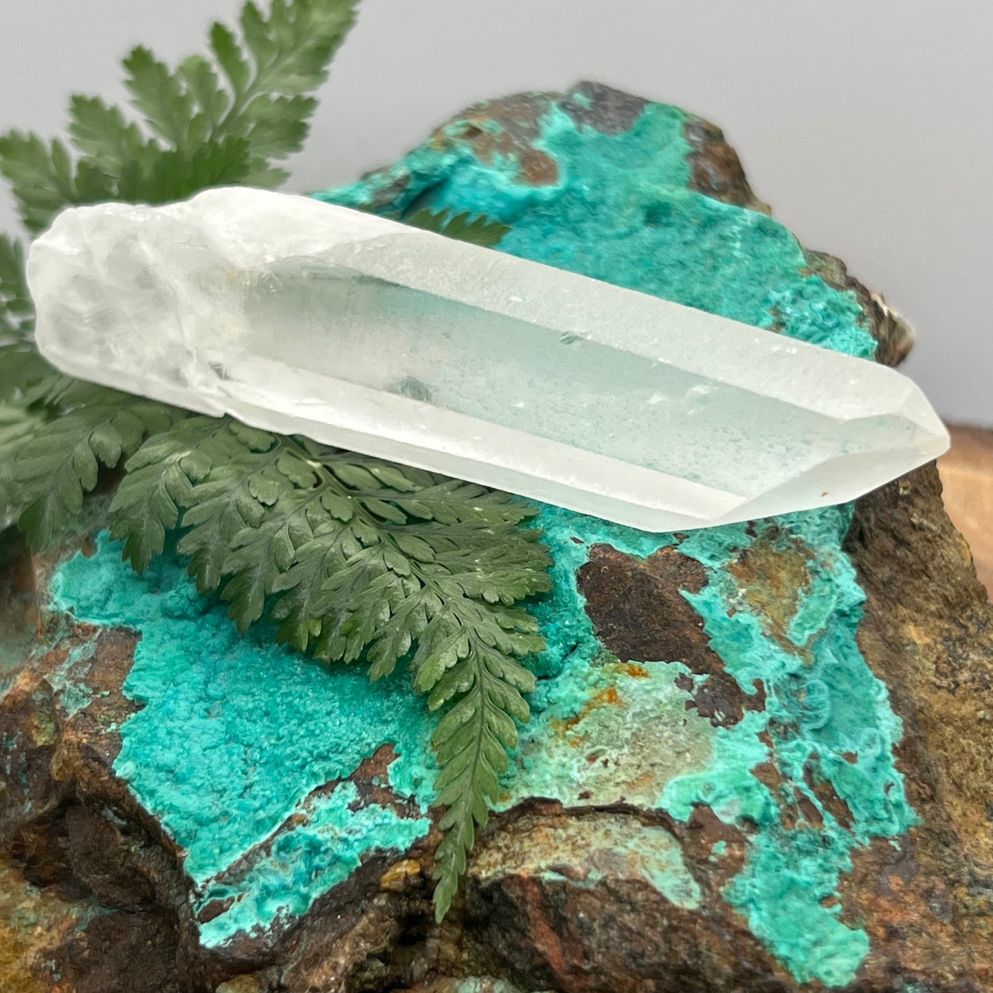 Quartz Point - Record keepers, Trio of Diamond faces +