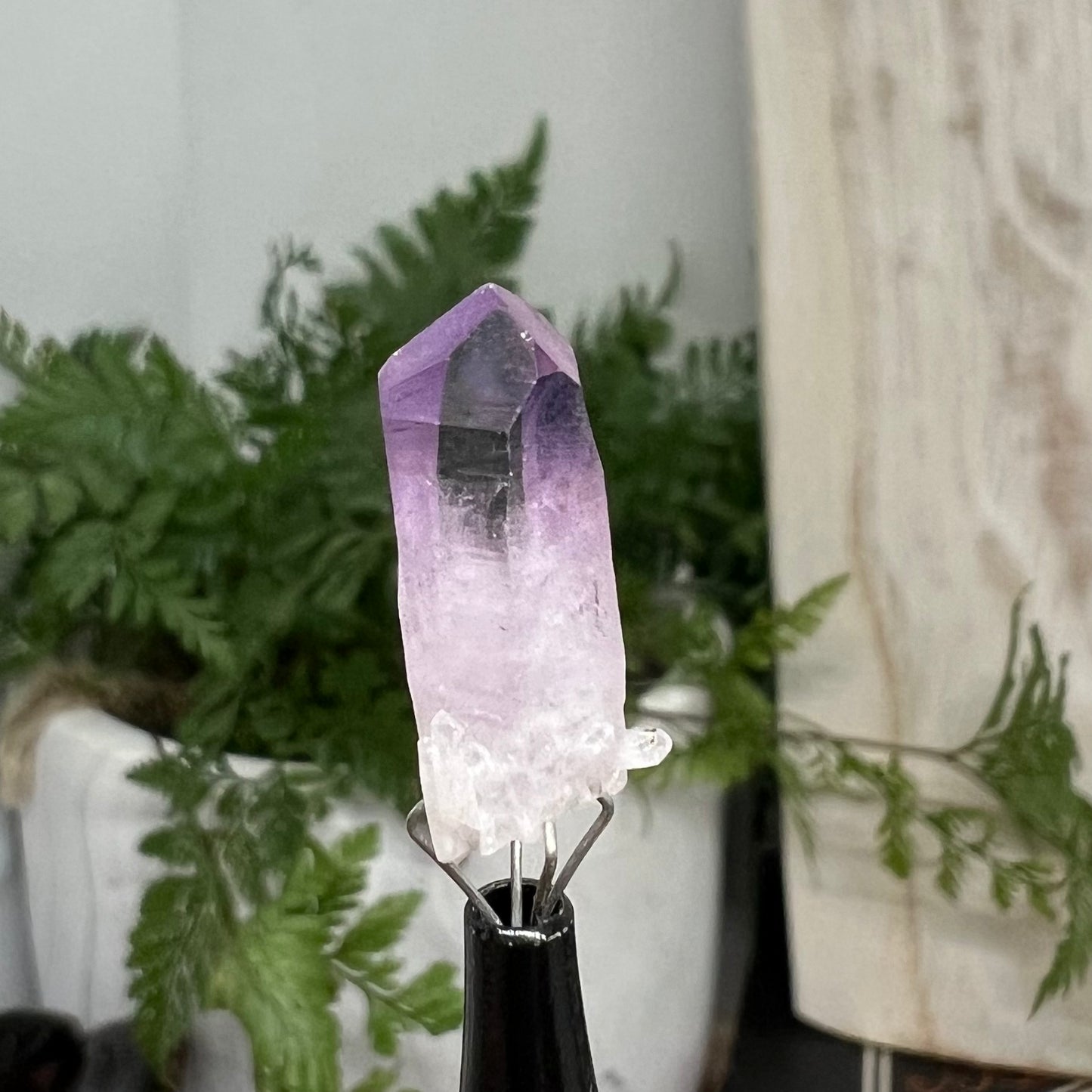 Vera Cruz Amethyst Point - Saturated Colouring