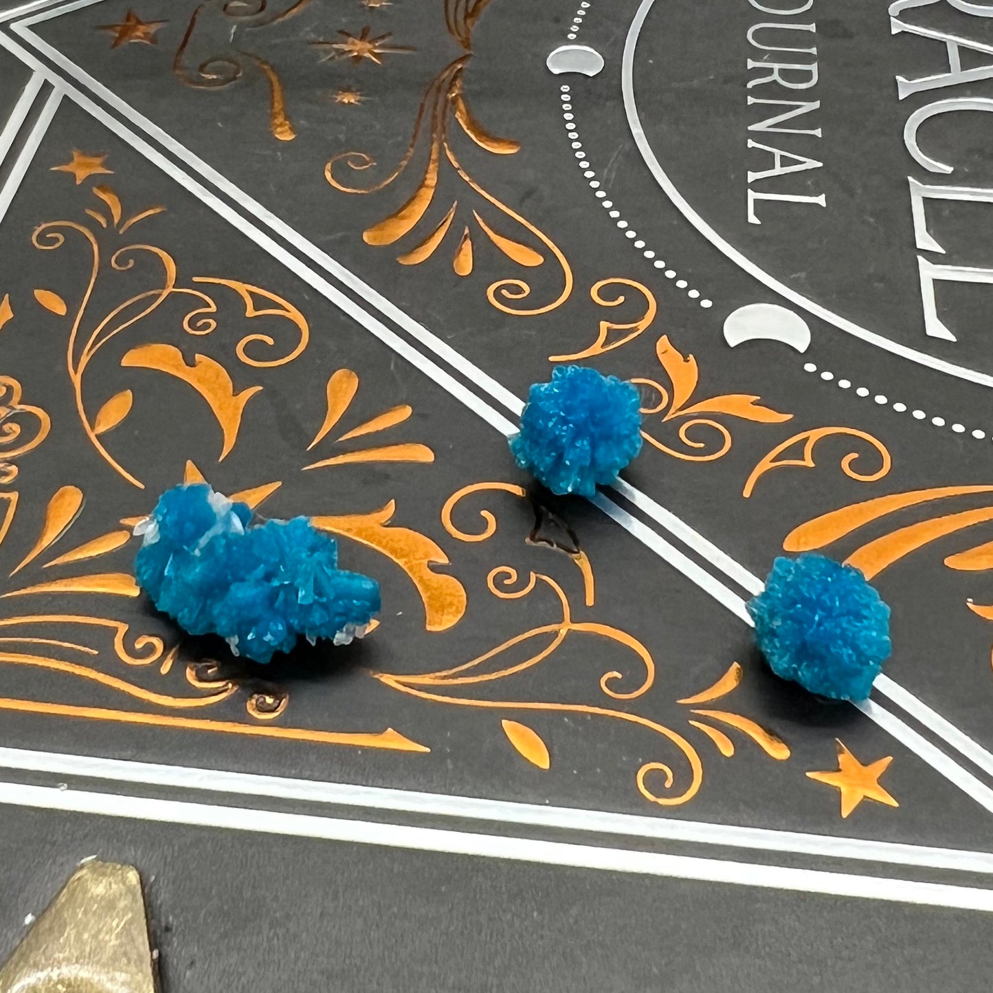 Cavansite - High grade independent 'flower' specimens - no matrix