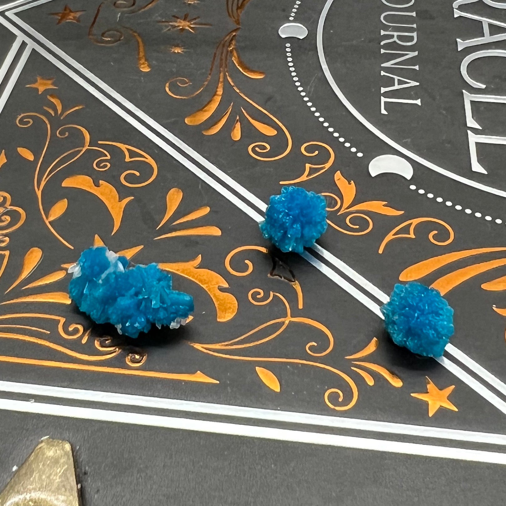 Cavansite - High grade independent 'flower' specimens - no matrix