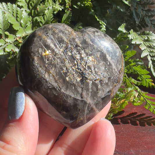 Black Moonstone Heart (i)