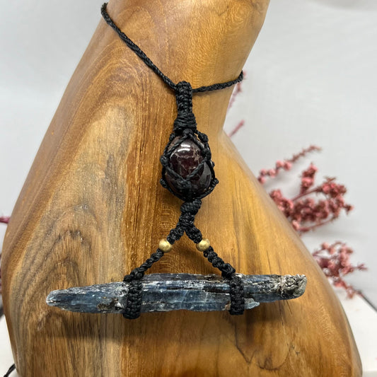 'Daenerys' | Raw Australian Ocean Kyanite and Polished Garnet Crystal Necklace