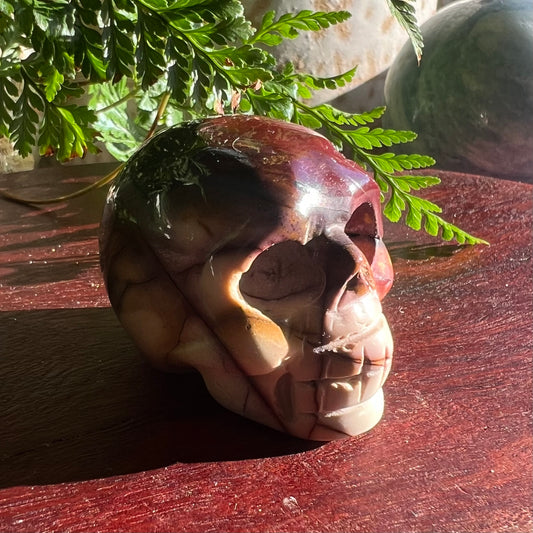 Skull Crystal Carving -Mookaite (1)