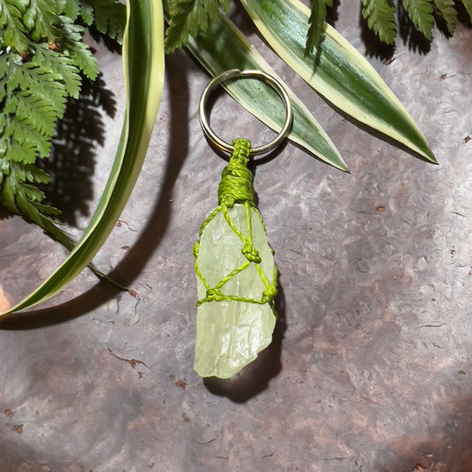 Green Calcite Crystal Macrame Keyring Charm | Meditation Support ∙ Forgiveness ∙ Emotional Healing