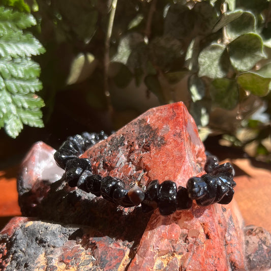 Black Agate Crystal Chip Stretch Bracelet