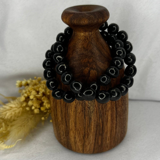 Chunky Shungite freeform beaded stretch bracelet.